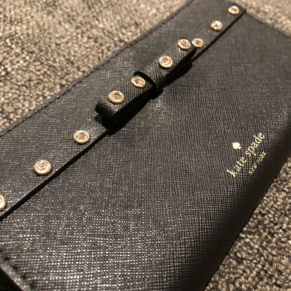 🌟SALE🌟 Laurel Way Jeweled Wallet
